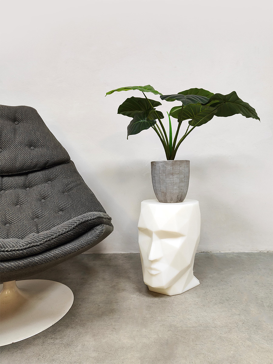 Spanish design illuminated Adan side table Taresa Sapey for Vondom