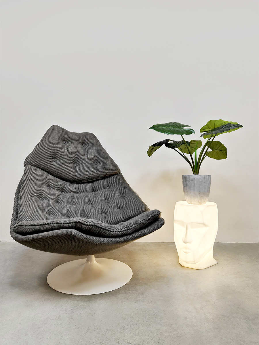 Spanish design illuminated Adan side table Taresa Sapey for Vondom