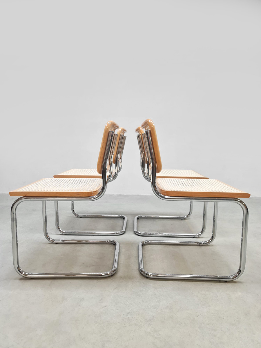 Midcentury interior Italian design webbing dining chairs Cesca eetkamerstoelen Marcel Breuer for Thonet 1980s