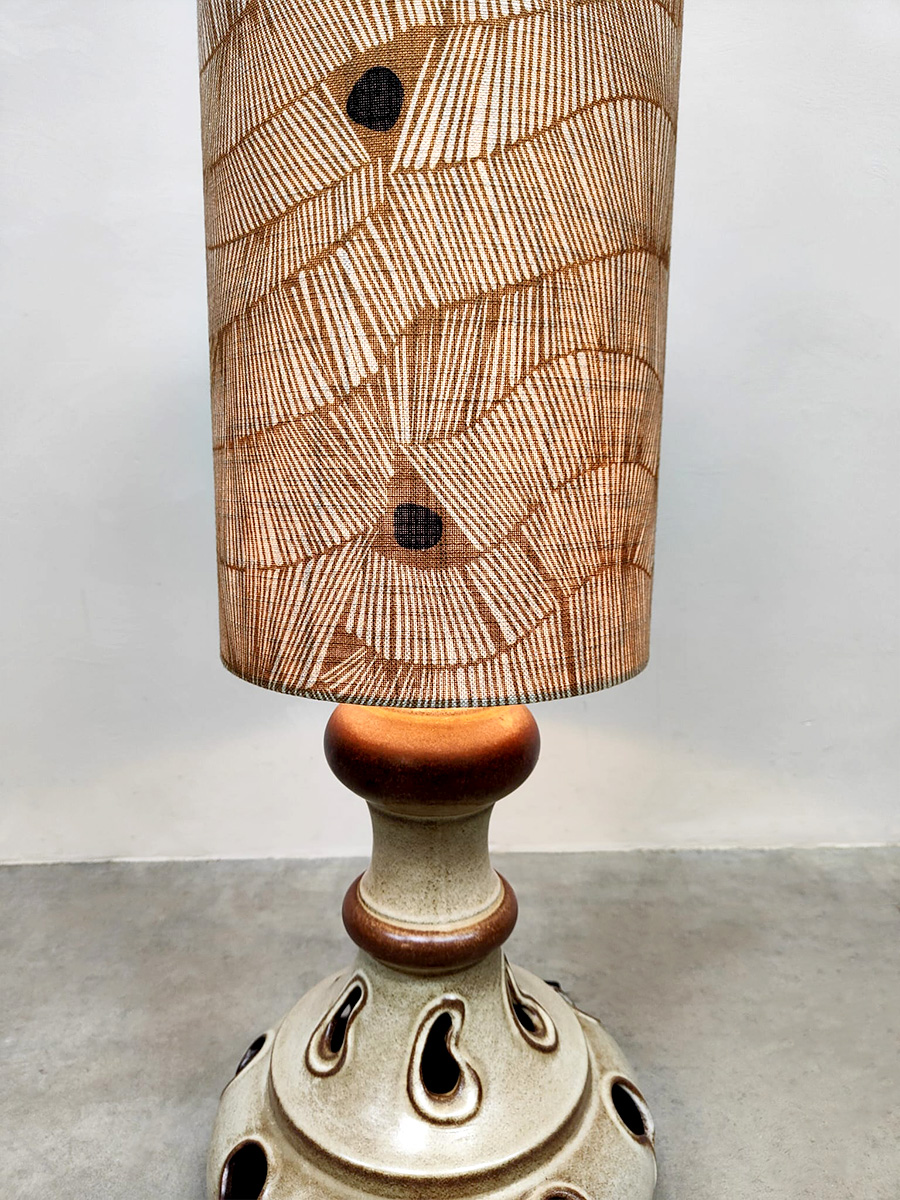 Vintage ceramic floor lamp 'Earth tones' W-Germany 1970s Vintage ceramic floor lamp 'Earth tones' W-Germany 1970s