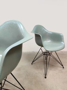 DAR dining chairs fiberglass shell chairs Charles & Ray Eames Vitra