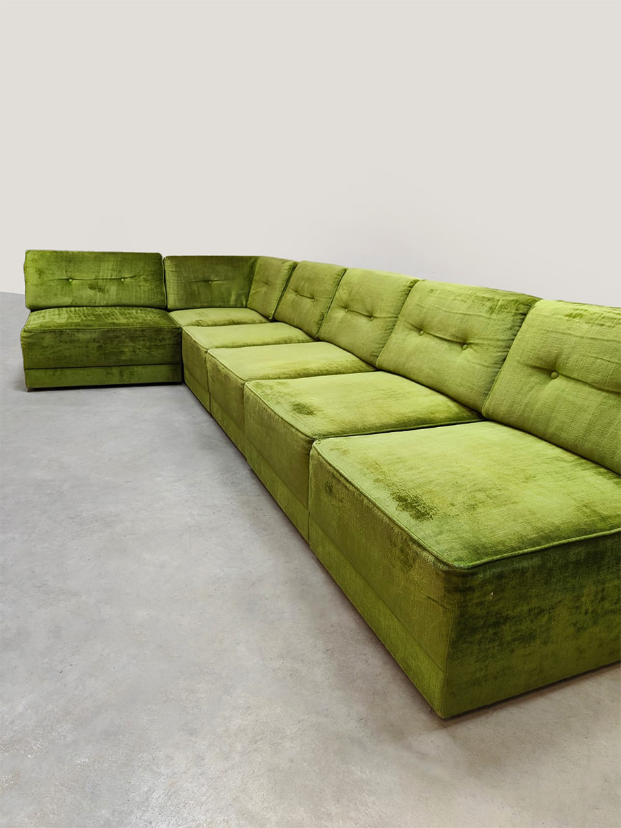 Midcentury modular sofa vintage modulaire elementen bank ‘Green velvet Spirit’ Midcentury modular sofa vintage modulaire elementen bank ‘Green velvet Spirit’