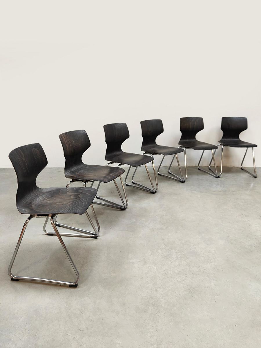 Vintage interior design stacking chairs stapelstoelen Flötotto 1960 (2)