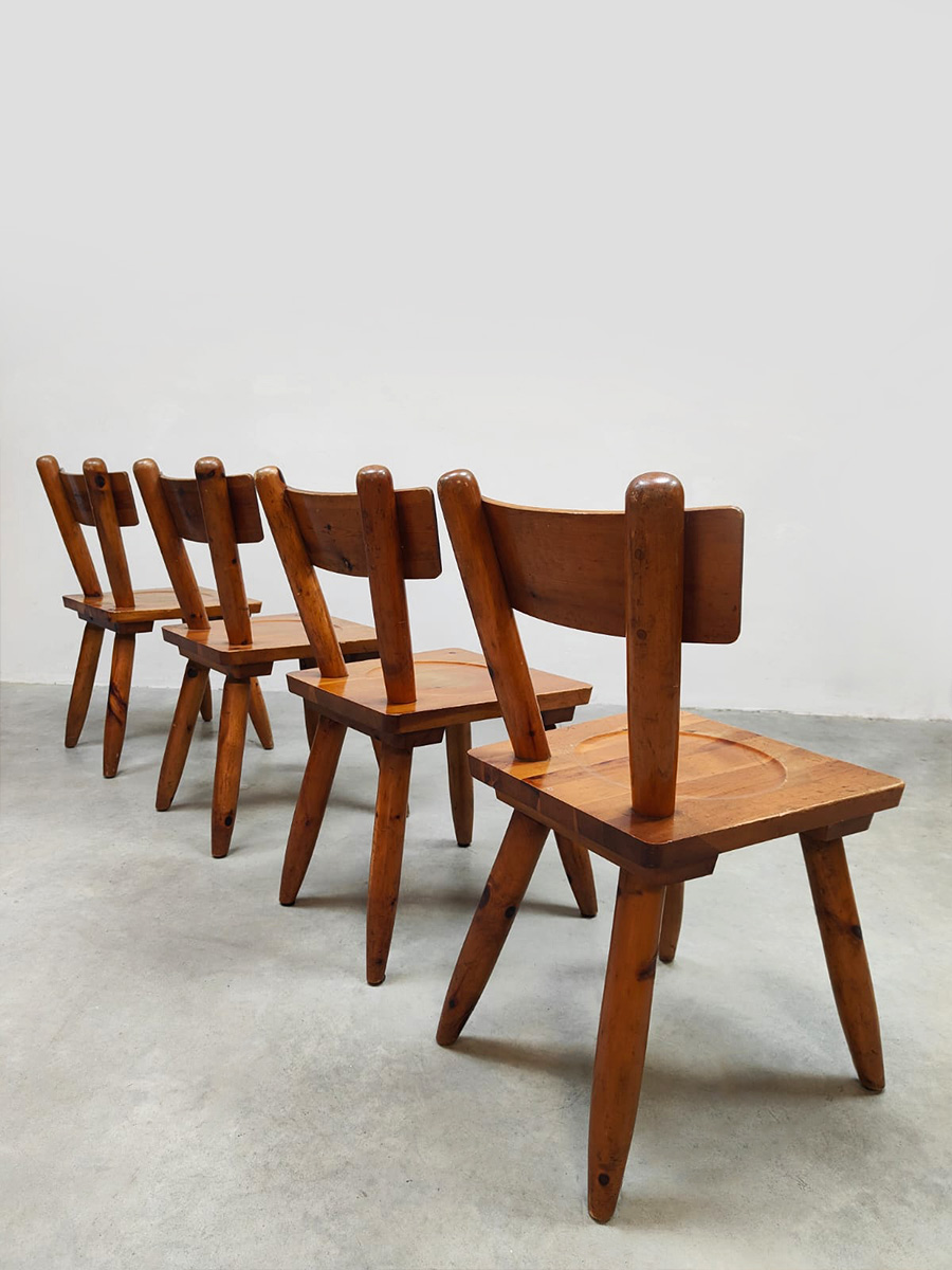 Midcentury interior design brutalist wooden dining set chairs & table houten eetkamerset 1970