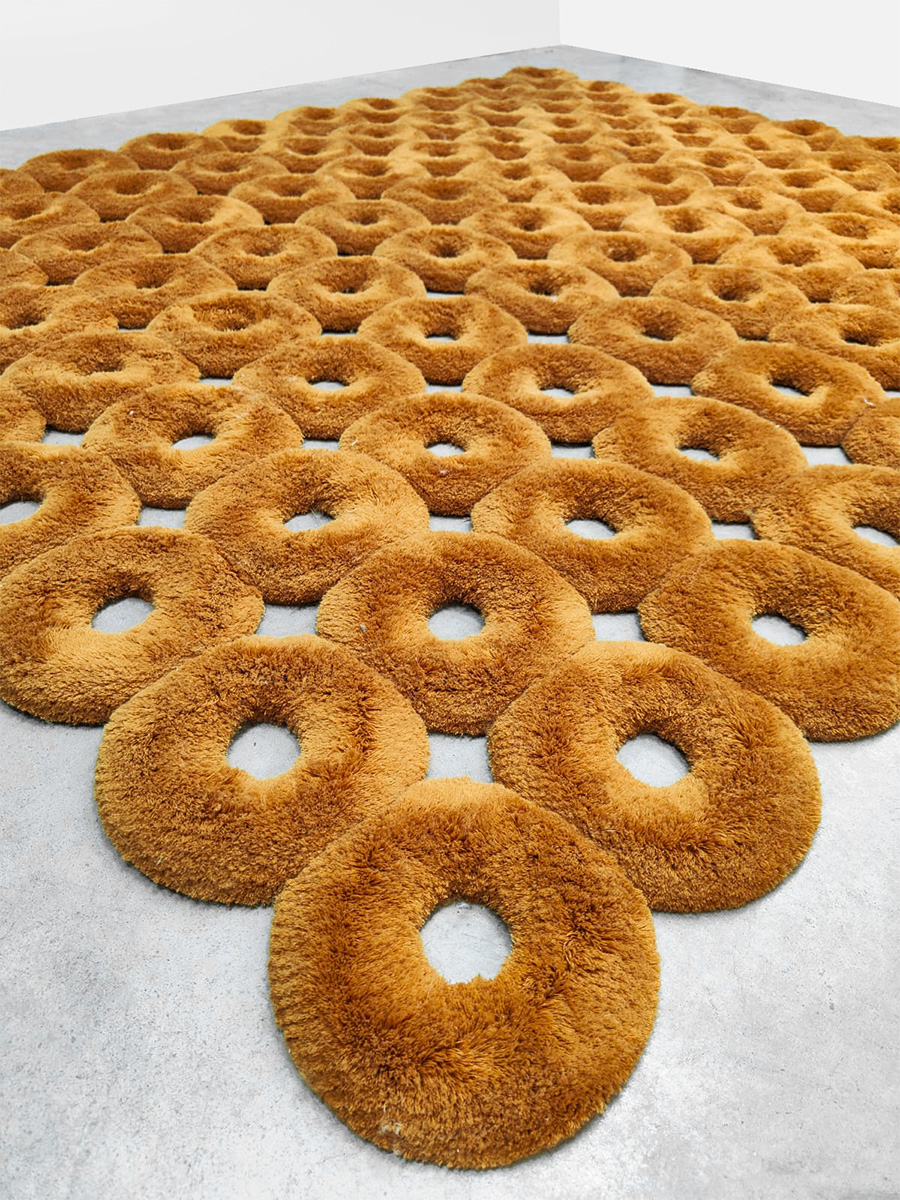 Dutch design donut rug tapestry tapijt Sabine Marcellis