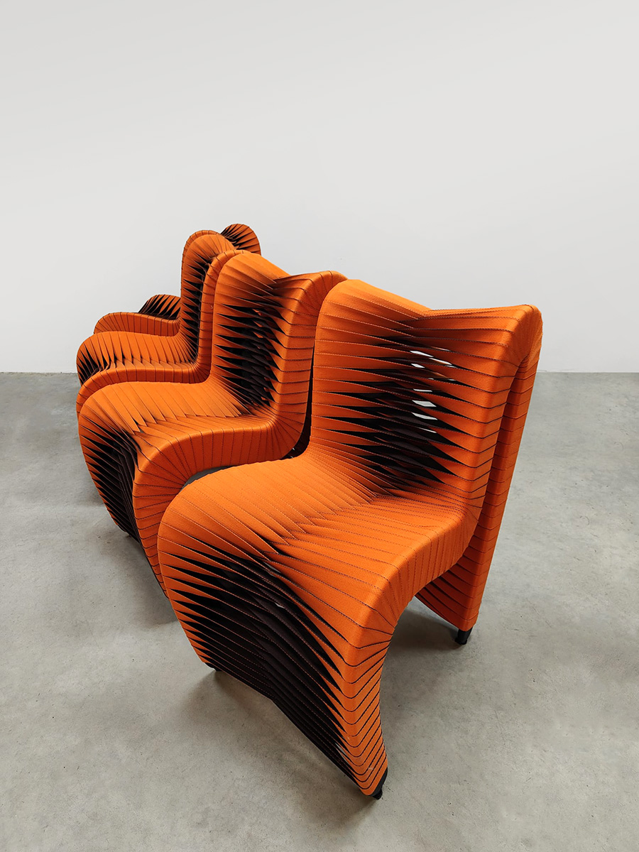 Funky seat belt dining chairs eetkamerstoelen Phillips collection