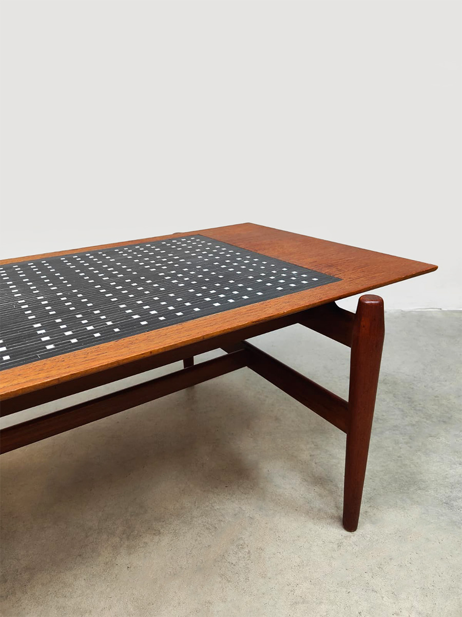 Vintage Danish design teak & tile coffee table Deense hout & tegel salontafel