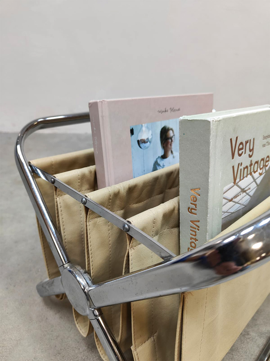 Vintage Italian design magazine holder Castelli