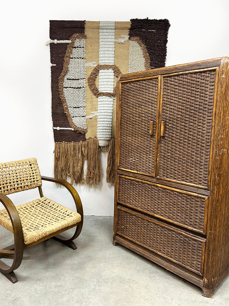 Midcentury interior rattan bamboo cabinet rotan bamboe kast ‘Bohemian nature’