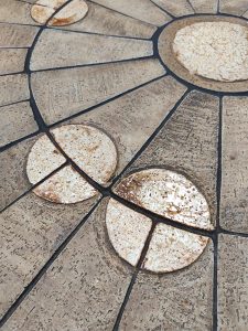 Midcentury furniture design round stone coffee table ronde stenen salontafel 1960s