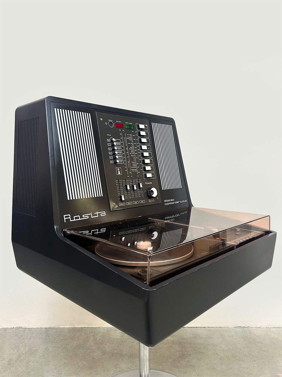 Vintage stereo turntable radio platenspeler Rosita Commander Luxus 1970 Vintage stereo turntable radio platenspeler Rosita Commander Luxus 1970
