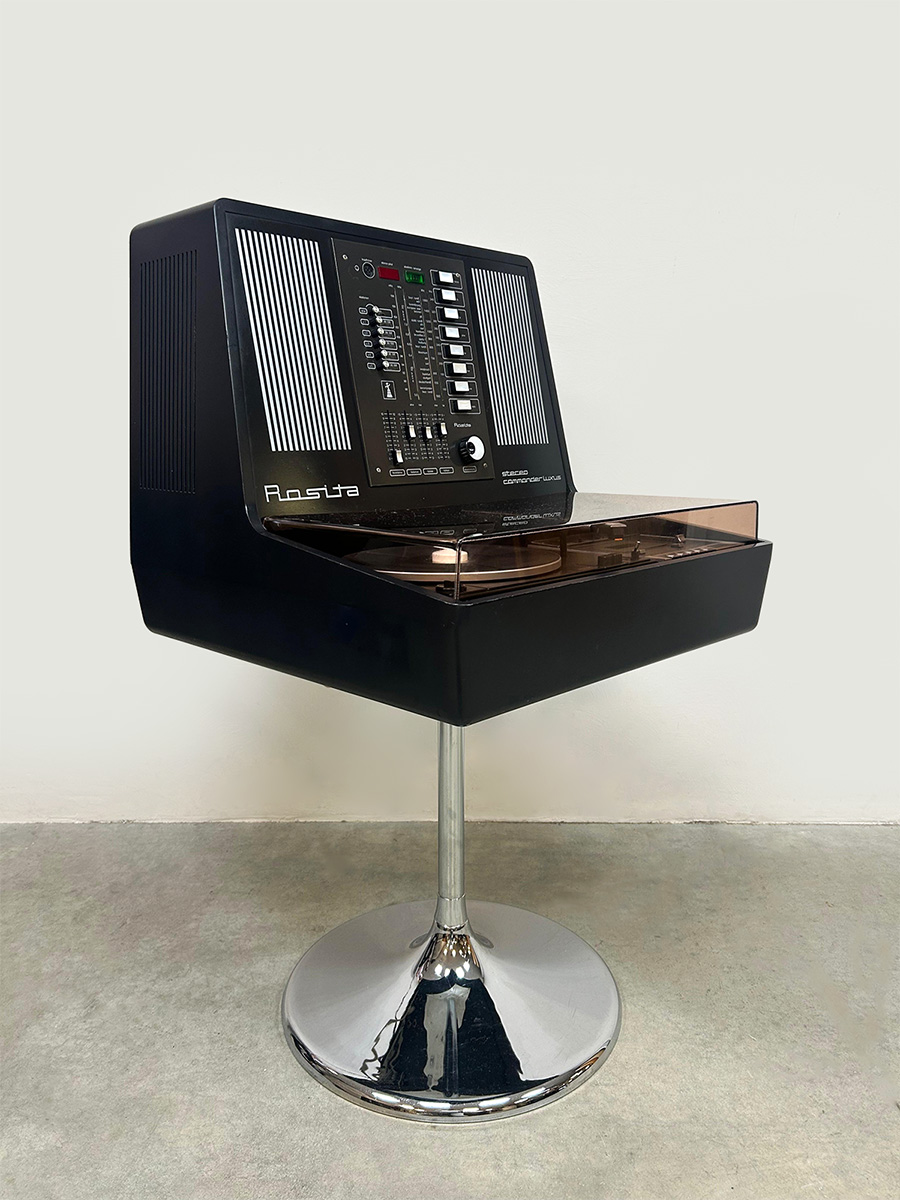 Vintage interior design stereo turntable radio platenspeler Rosita Commander Luxus 1970 Vintage interior design stereo turntable radio platenspeler Rosita Commander Luxus 1970