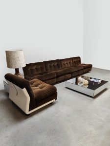 Midcentury interior design Amanta modular lounge sofa modulaire elementen bank Mario Bellini C&B Italia