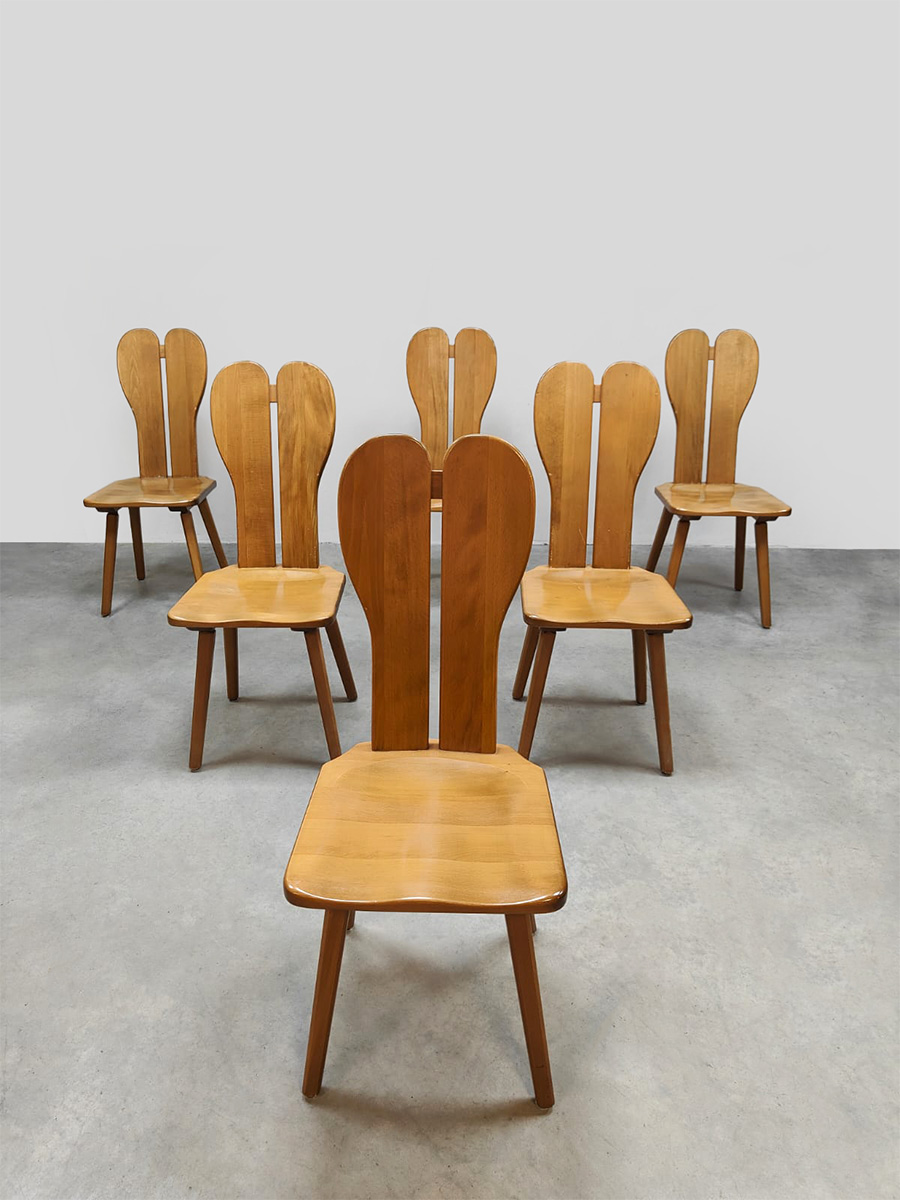 Vintage brutalist dining chairs houten eetkamerstoelen 1970 'hearts'