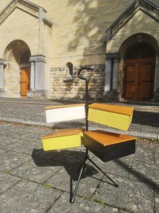 Midcentury interior design storage sewing box naaikistje Joos Teders Metalux ‘multi color’