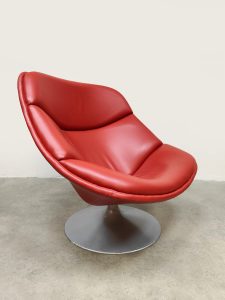Vintage swivel lounge chair Pierre Paulin Artifort F557