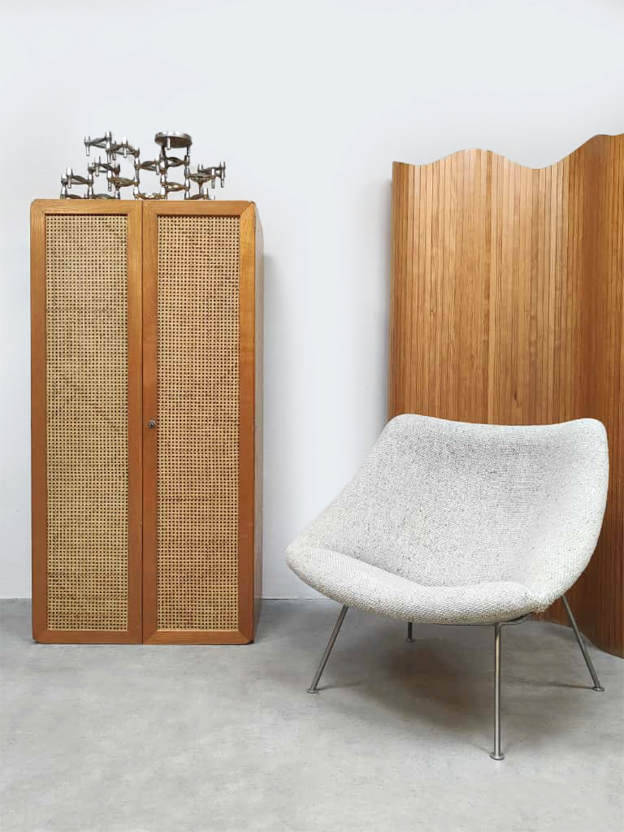 Midcentury interior Dutch design cabinet bookcase wardrobe boekenkast kledingkast Derk Jan De Vries 1960s