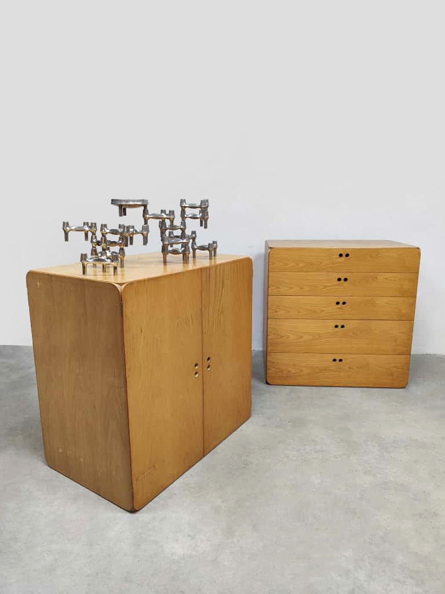 Vintage interior styling design modular cabinet chest of drawers modulaire ladenkast kast Derk Jan de Vries 1960s Vintage interior styling design modular cabinet chest of drawers modulaire ladenkast kast Derk Jan de Vries 1960s