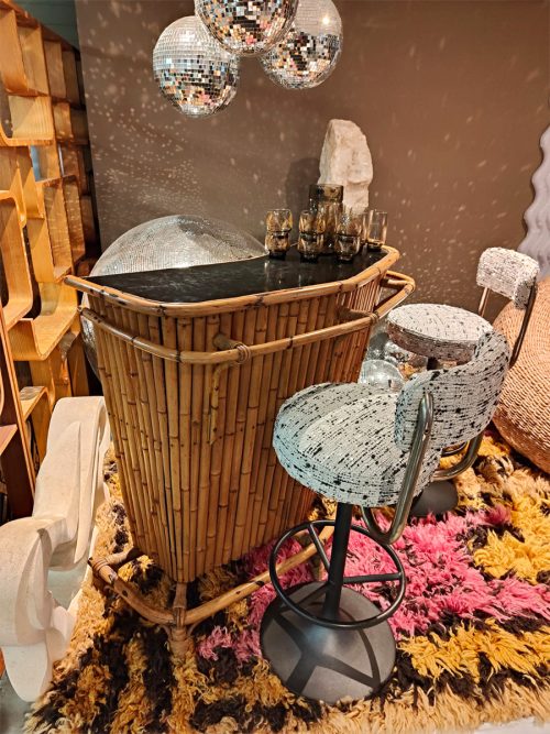 Vintage bamboo rattan bar cocktail bar sixties bamboe Tiki bar ‘sixties vibes’