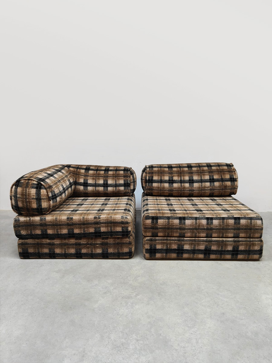 Vintage interior design convertible modular sofa daybed modulaire bank ‘checkered’ Vintage interior design convertible modular sofa daybed modulaire bank ‘checkered’