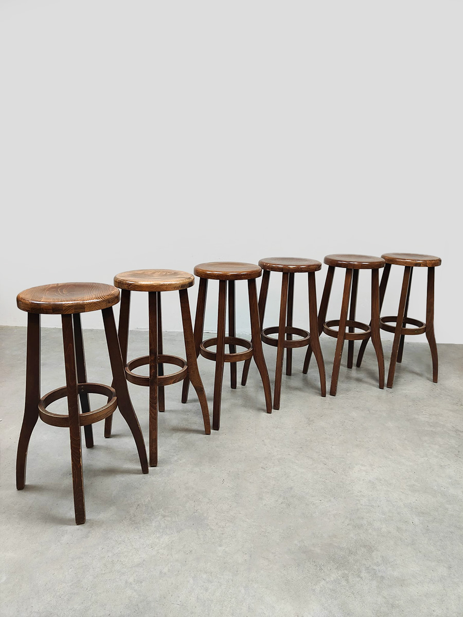 Midcentury interior design wooden vintage barstools houten barkukken 1970 Midcentury interior design wooden vintage barstools houten barkukken 1970