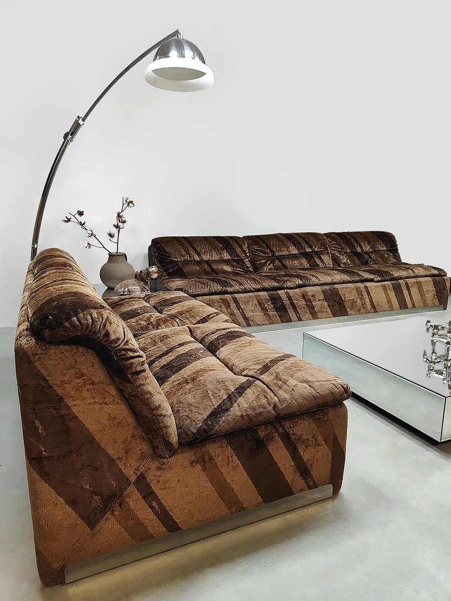 Italian vintage design P10 Proposals sofa bank Giovanni Offredi Saporiti Italian vintage design P10 Proposals sofa bank Giovanni Offredi Saporiti