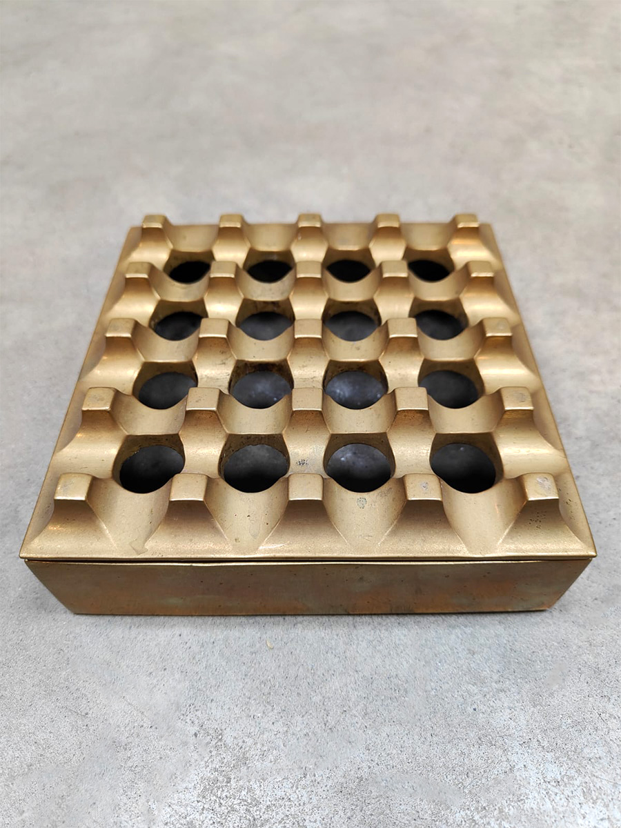 Vintage interior Swedish design brass Ultima ashtray asbak Holger Bäckström & Bo Ljungberg for Diverse Ting 1960s