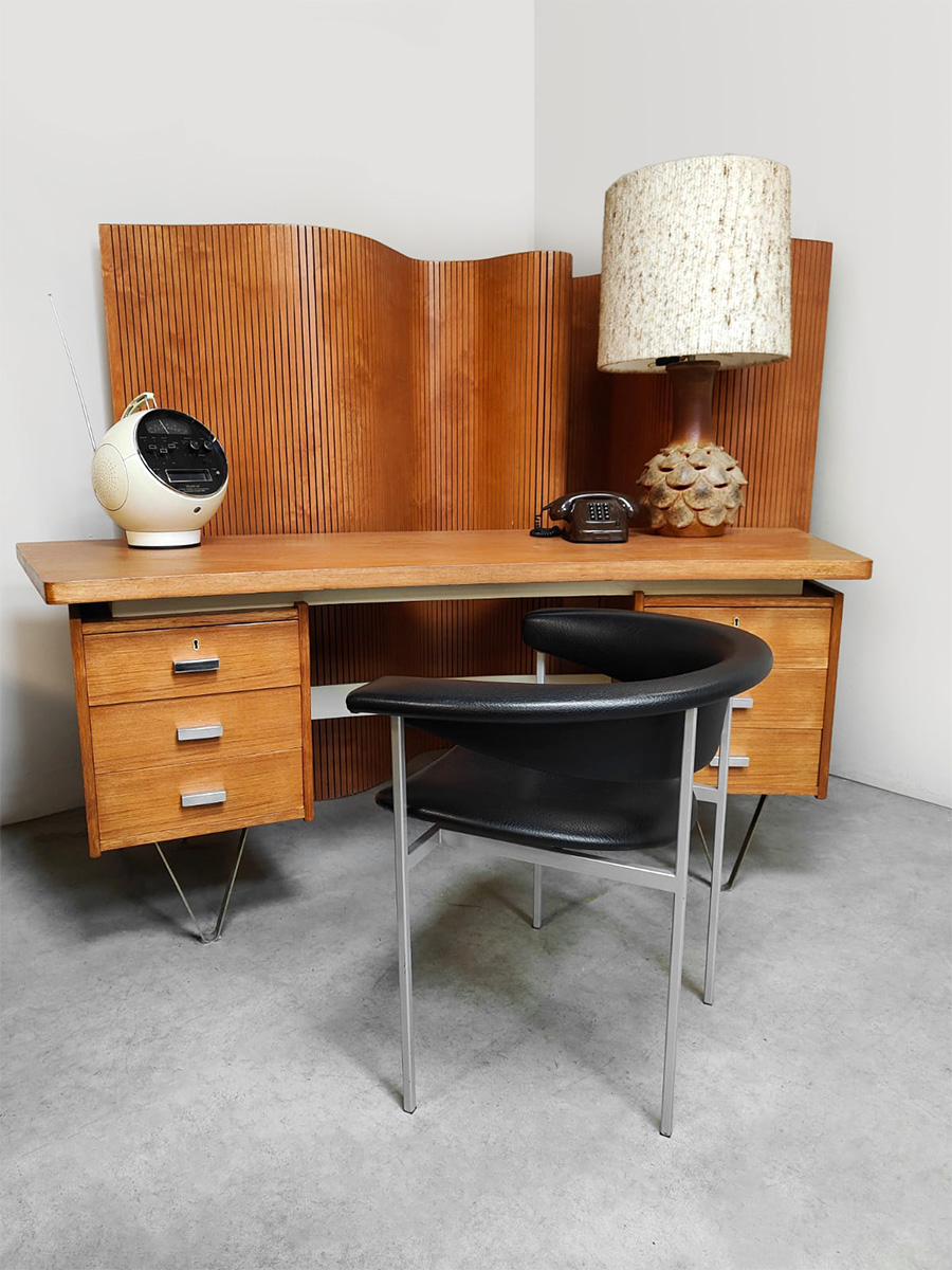 Midcentury interior Dutch design Meander Gamma lounge chair fauteuil Rudolf Wolf, Gaasbeek & Van Tiel