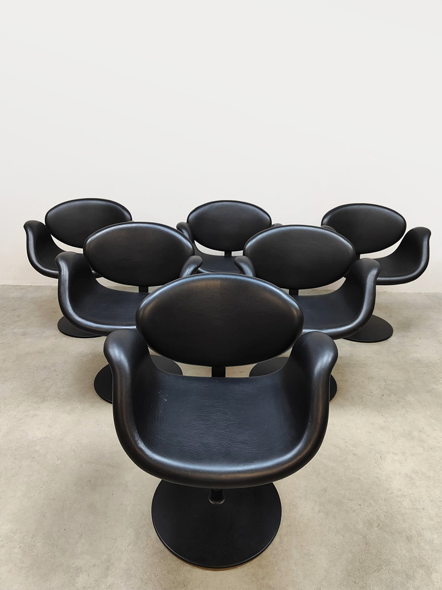 Midcentury interior design ‘little tulip’ swivel chairs stoelen Pierre Paulin Artifort