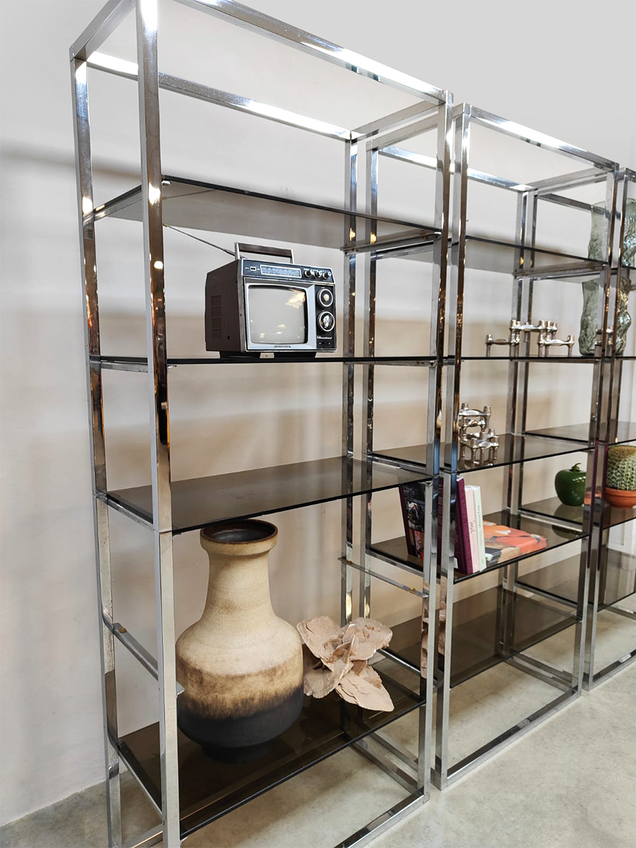 Midcentury interior design chrome & smoked glass cabinet bookcase chromen boekenkast roomdivider 'Mad men style'