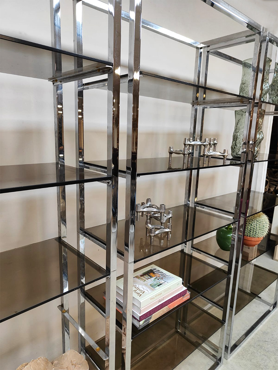 Vintage chrome & smoked glass cabinet chromen boekenkast
