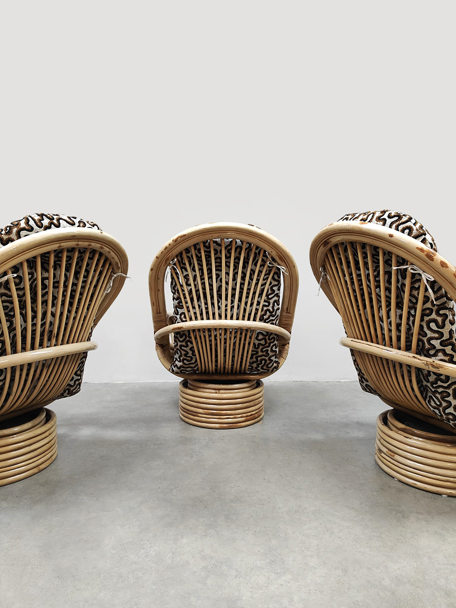 Vintage interior styling design rattan lounge swivel chairs & ottoman rotan draaifauteuils & hocker 1970 Vintage interior styling design rattan lounge swivel chairs & ottoman rotan draaifauteuils & hocker 1970