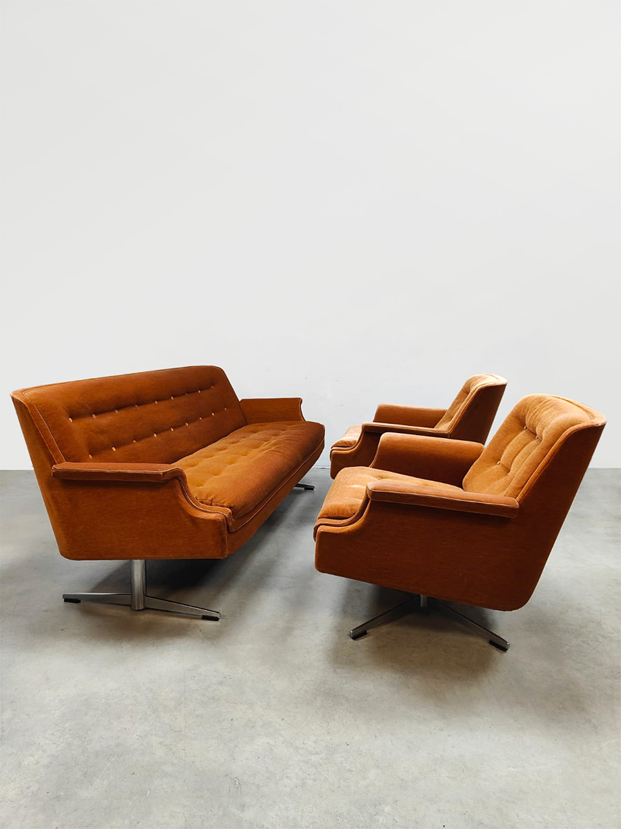 Vintage lounge swivel arm chairs & sofa draaifauteuils & bank 'Mad men style'