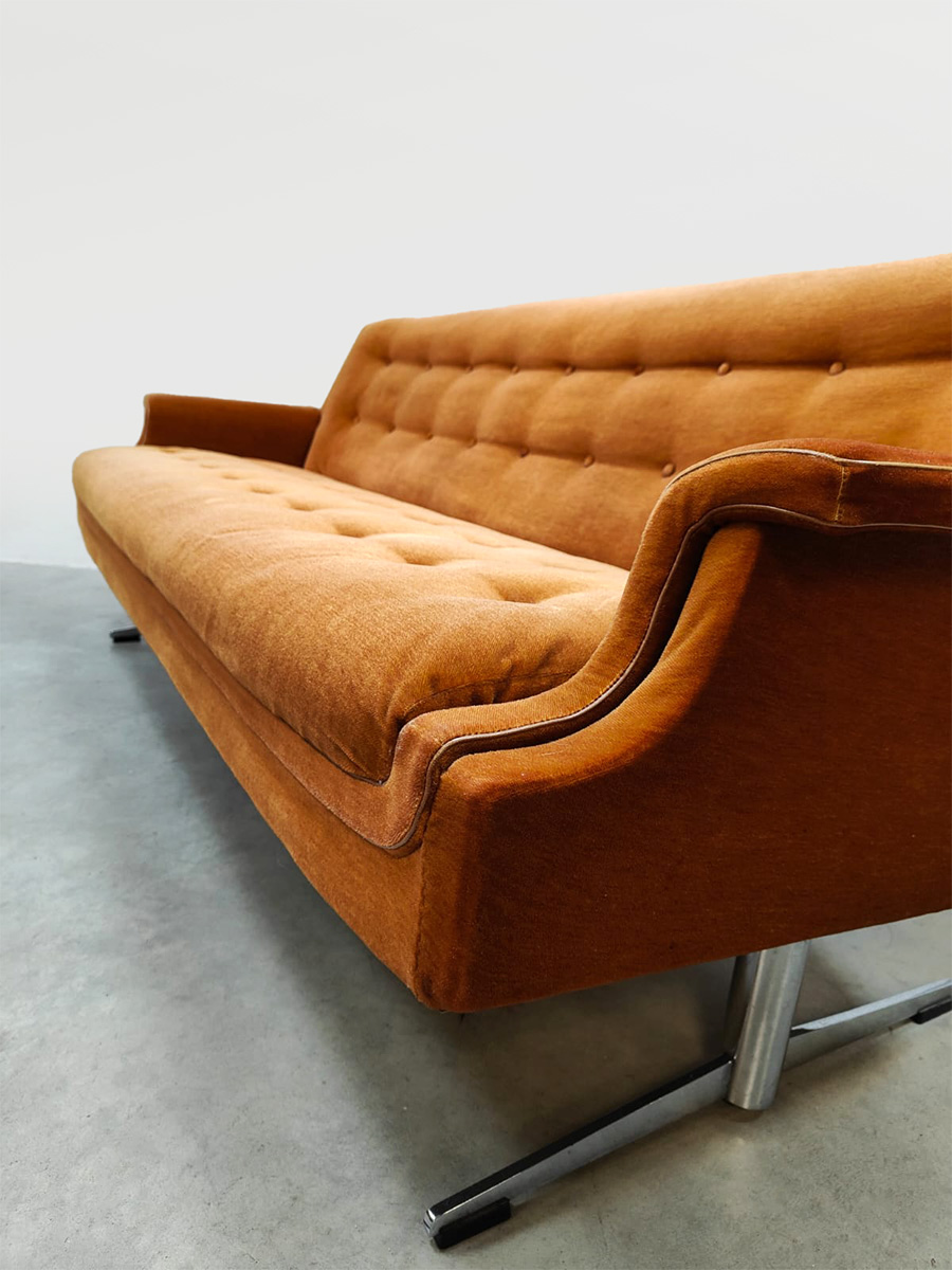 Midcentury furniture design lounge swivel arm chairs & sofa draaifauteuils & bank 'Mad men style'