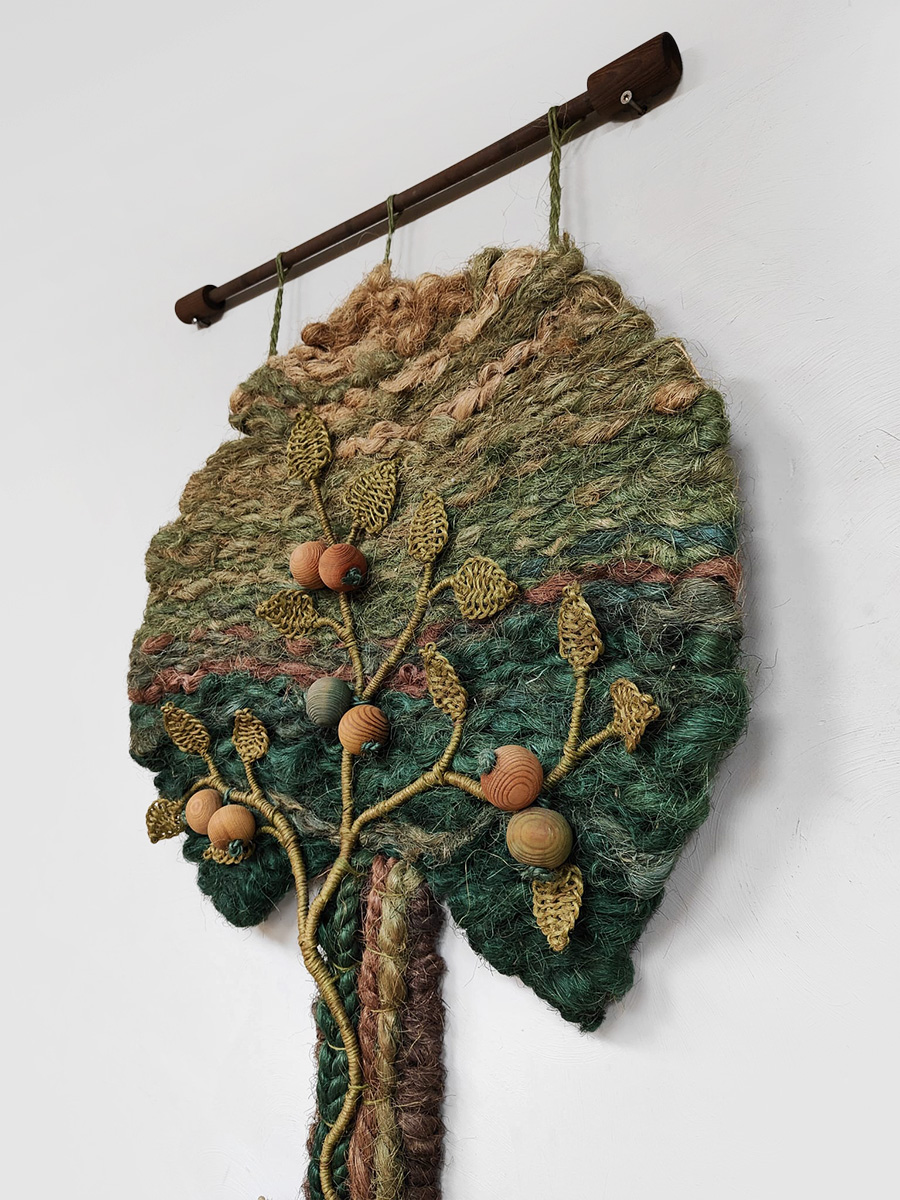 Midcentury interior design macramé wall tapestry wandkleed Tree of life 1960 Spring