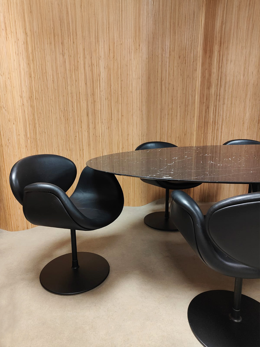 Vintage oval marble dining table marmeren eetkamertafel Eero Saarinen for Knoll 1980s