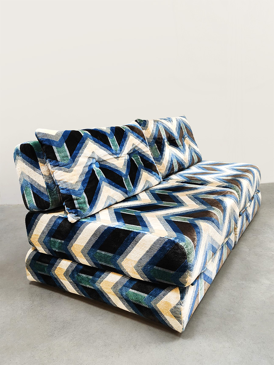 Midcentury interior design 2 seater sofa daybed lounge chairs bank fauteuils 'Geometric pattern'