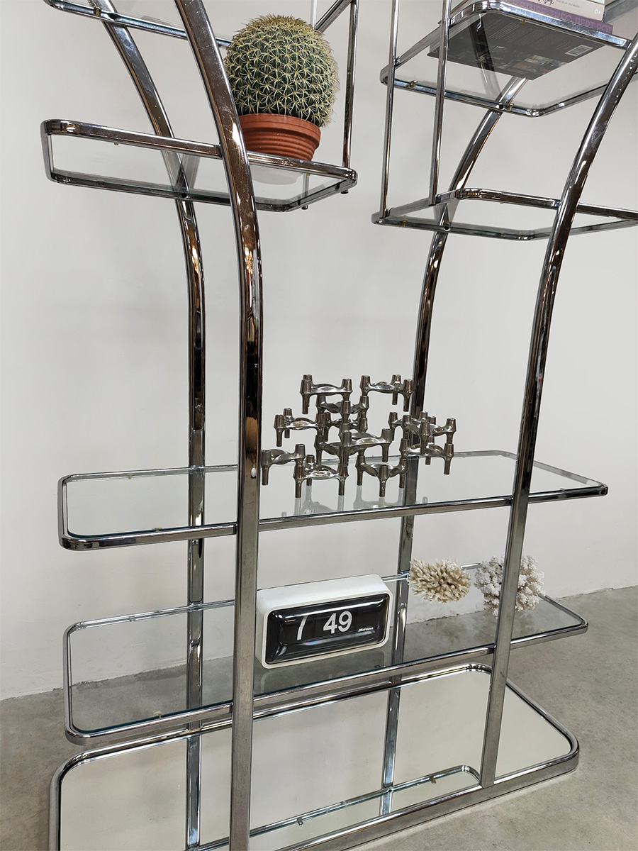 Vintage Italian design chrome & glass display cabinet roomdivider kast 1970