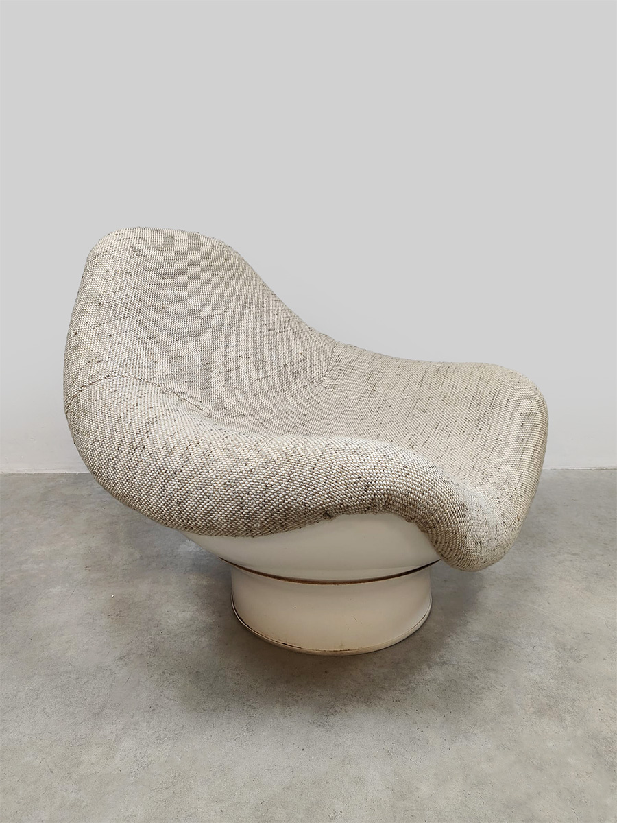 Vintage interior design Space age Rodica easy chair lounge fauteuil Mario Brunu Comfort 1968 Vintage interior design Space age Rodica easy chair lounge fauteuil Mario Brunu Comfort 1968