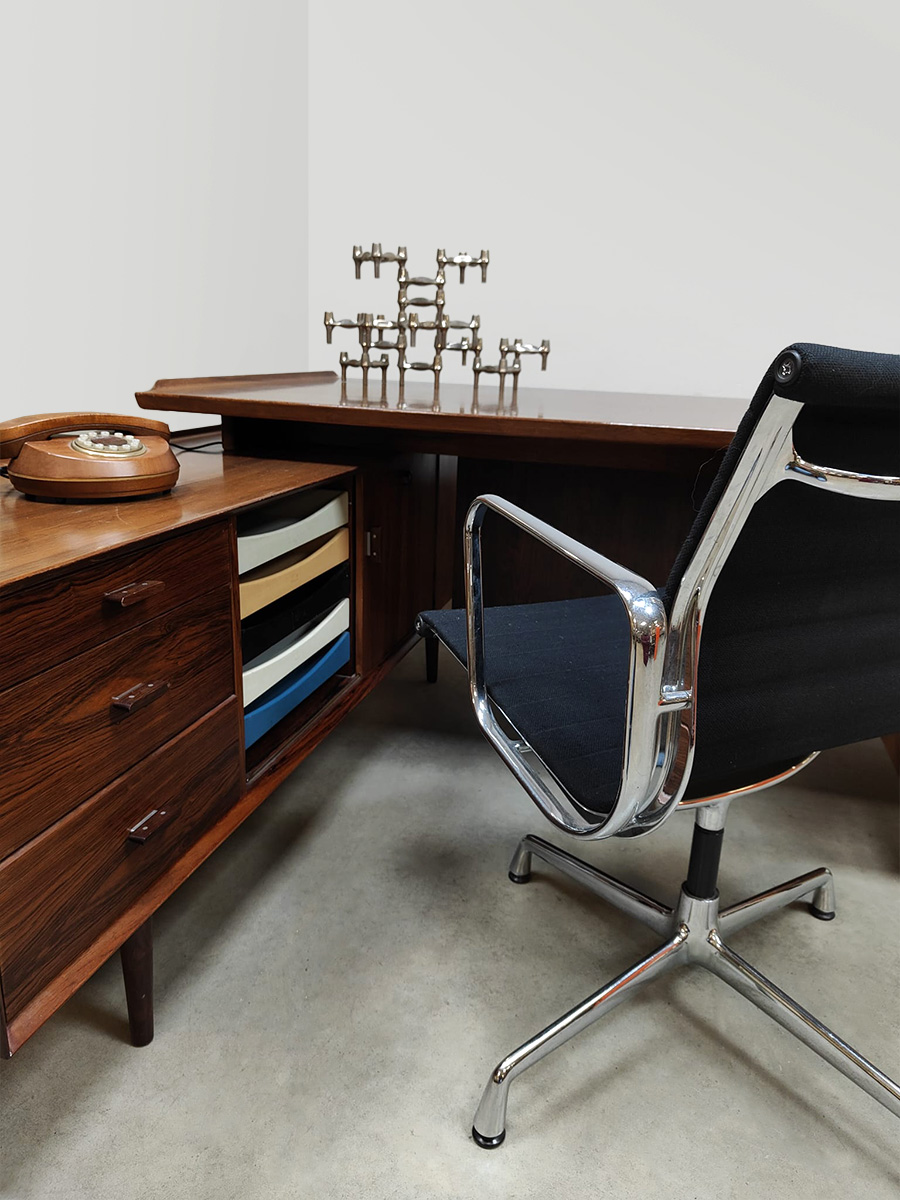 Vintage furniture design model 209 executive desk bureau Arne Vodder for Sibast 1955