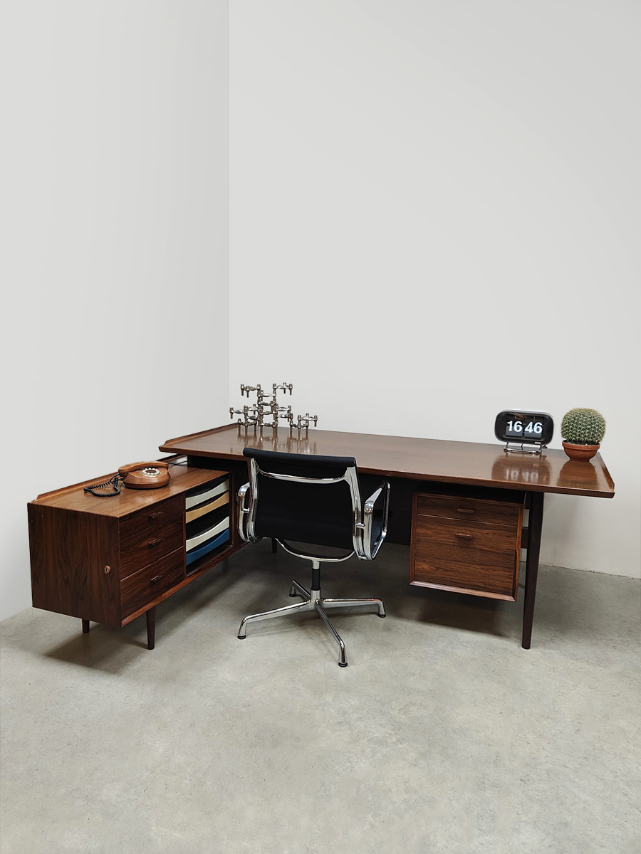 Vintage design model 209 executive desk bureau Arne Vodder for Sibast 1955