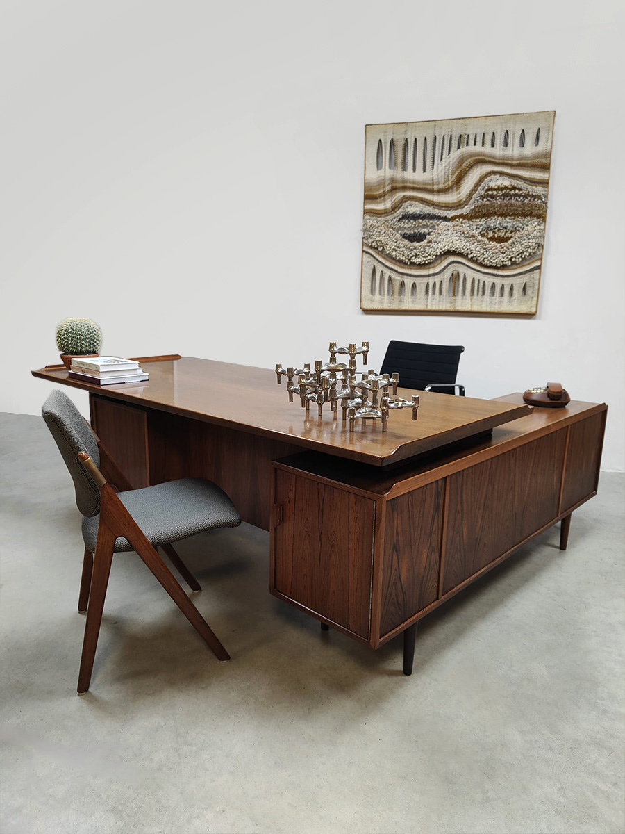 Midcentury interior design model 209 executive desk bureau Arne Vodder for Sibast 1955