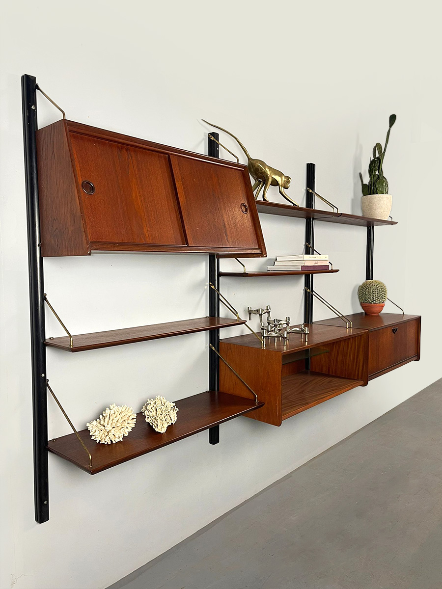 Midcentury furniture design modular wall unit modulair wandsysteem Louis van Teeffelen Webe 1960