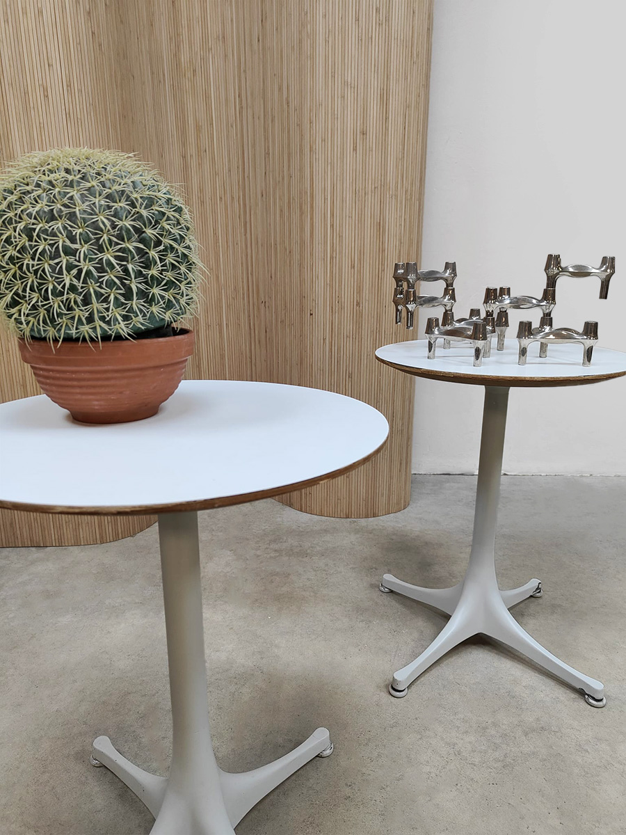 Vintage design swag leg side tables bijzettafels George Nelson for Herman Miller