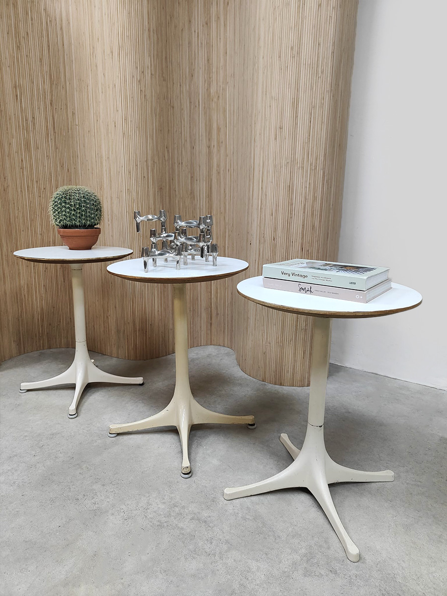 Early edition vintage design swag leg side tables bijzettafels George Nelson Herman Miller