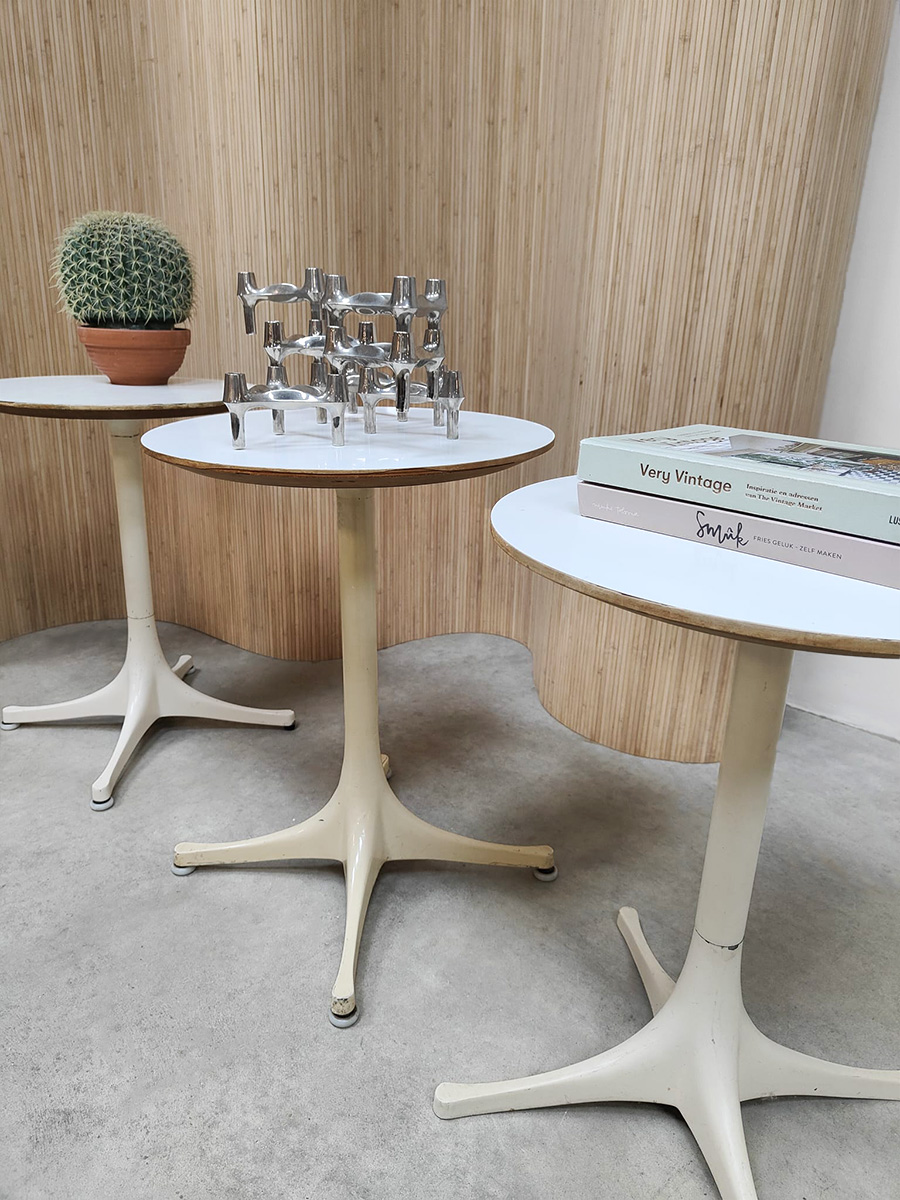 Midcentury American furniture swag leg side tables bijzettafels George Nelson for Herman Miller 'White'
