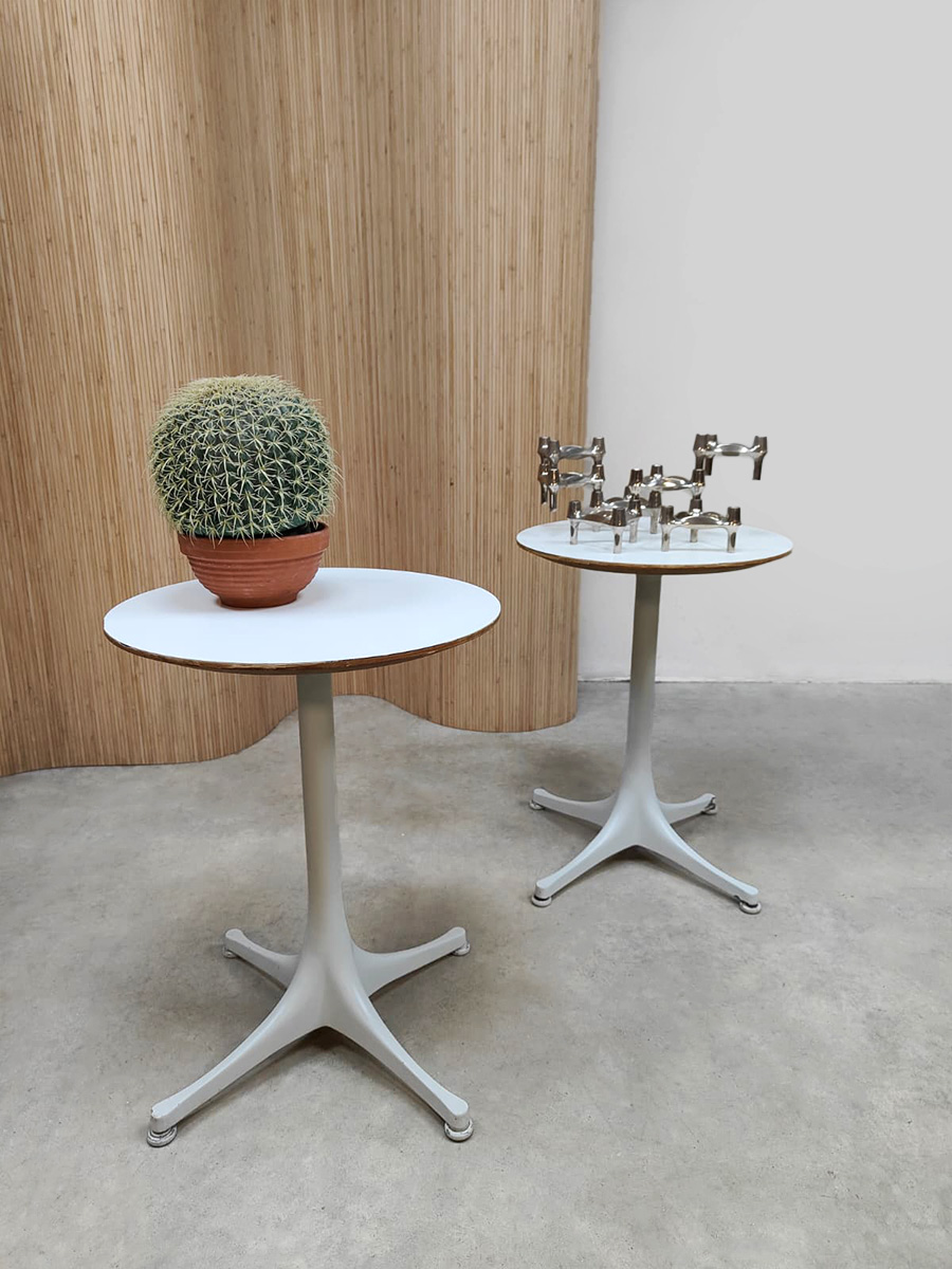 Vintage design swag leg side tables bijzettafels George Nelson for Herman Miller