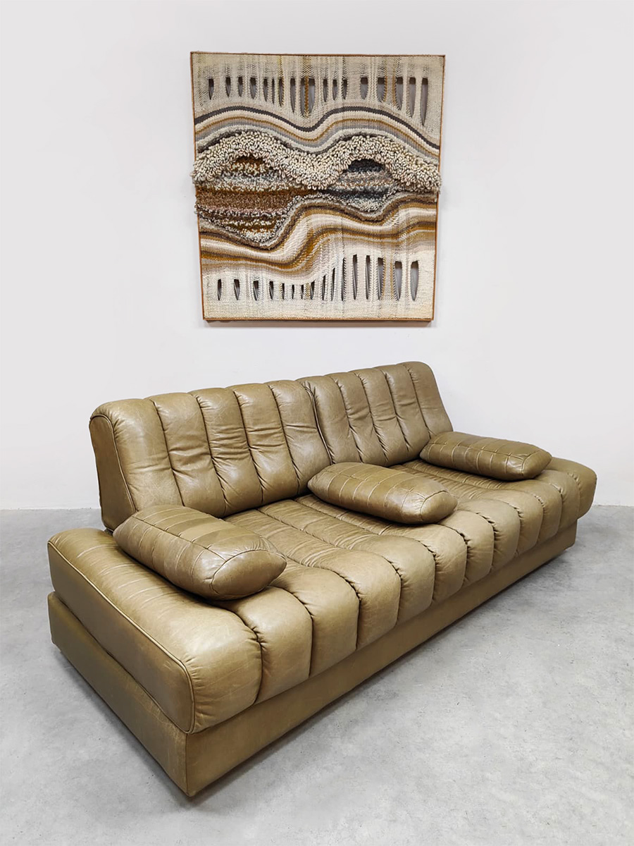 Vintage furniture design DS-85 leather daybed sofa leren slaapbank bank De Sede 1980s