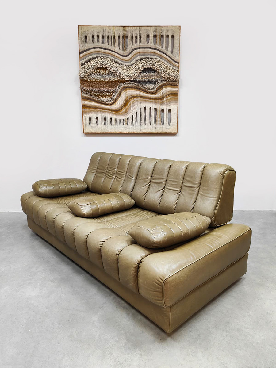 Vintage furniture design DS-85 leather daybed sofa leren slaapbank bank De Sede 1980s