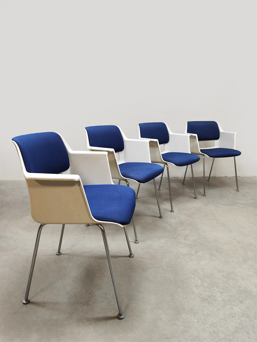 Dutch interior design dining set eetkamerset Andre Cordemeyer Gispen Spectrum
